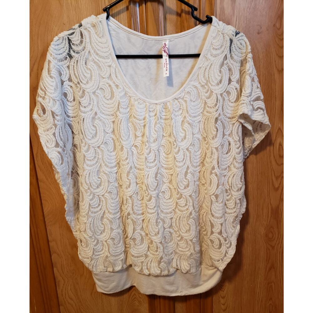 Andrea Missy size medium crochet cream blouse